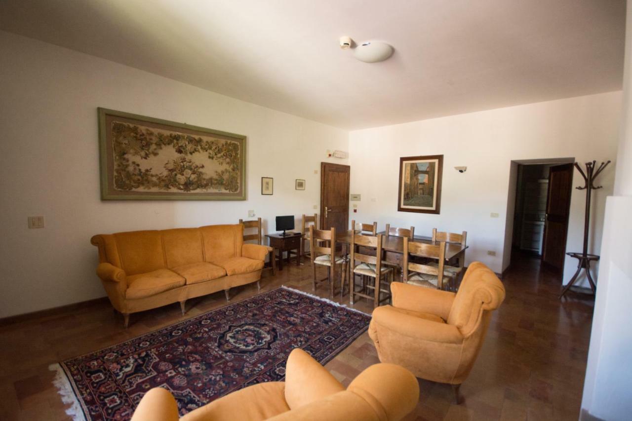 Casa Dei Lecci Apartment Foligno Exterior foto