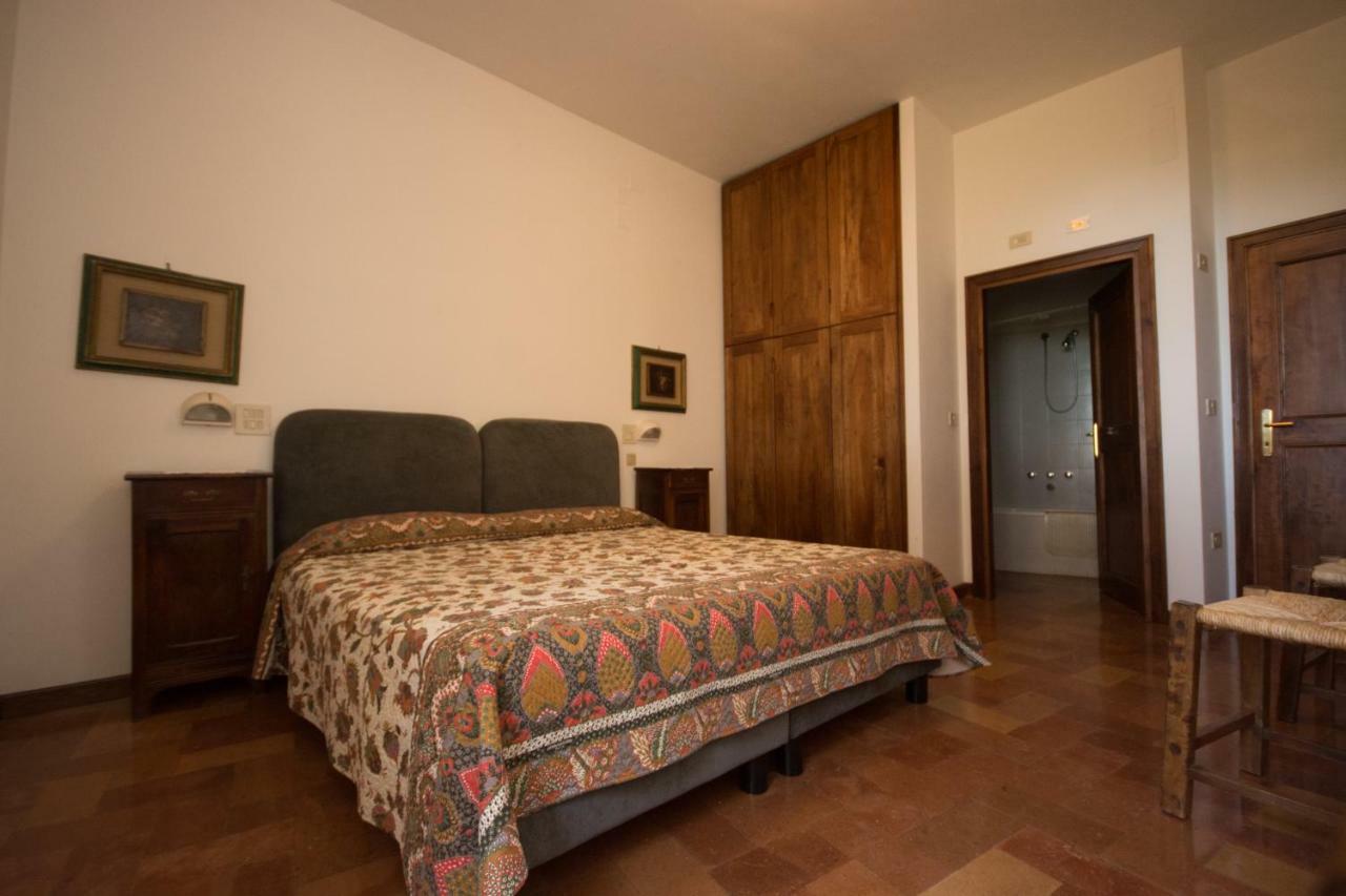 Casa Dei Lecci Apartment Foligno Exterior foto